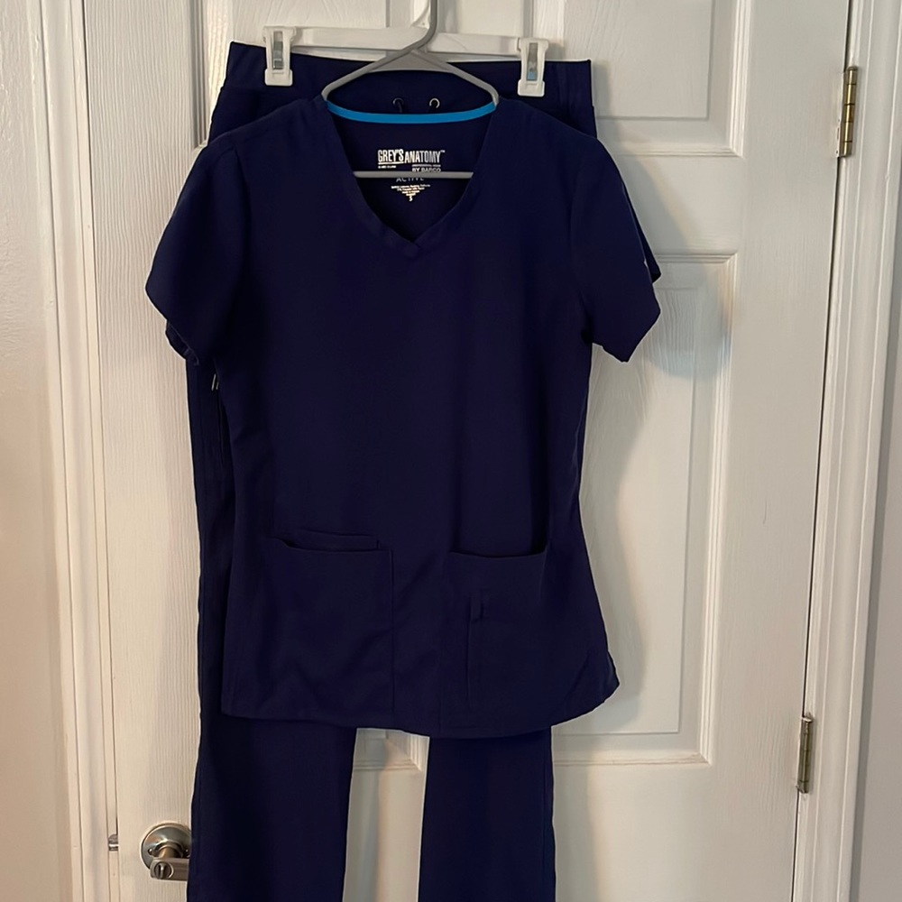 Greys anatomy small navy scrub set